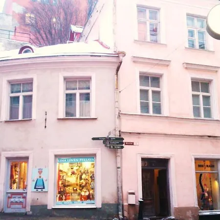 אכסניה Tabinoya - Tallinn's Travellers House *