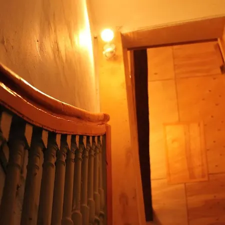 אכסניה Tabinoya - Tallinn's Travellers House *